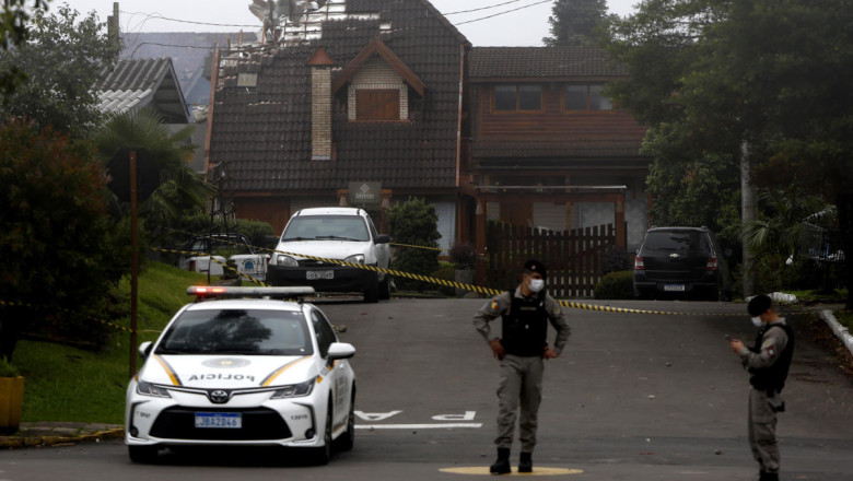 At least 10 are killed as a small plane crashes into a Brazilian town popular with tourists